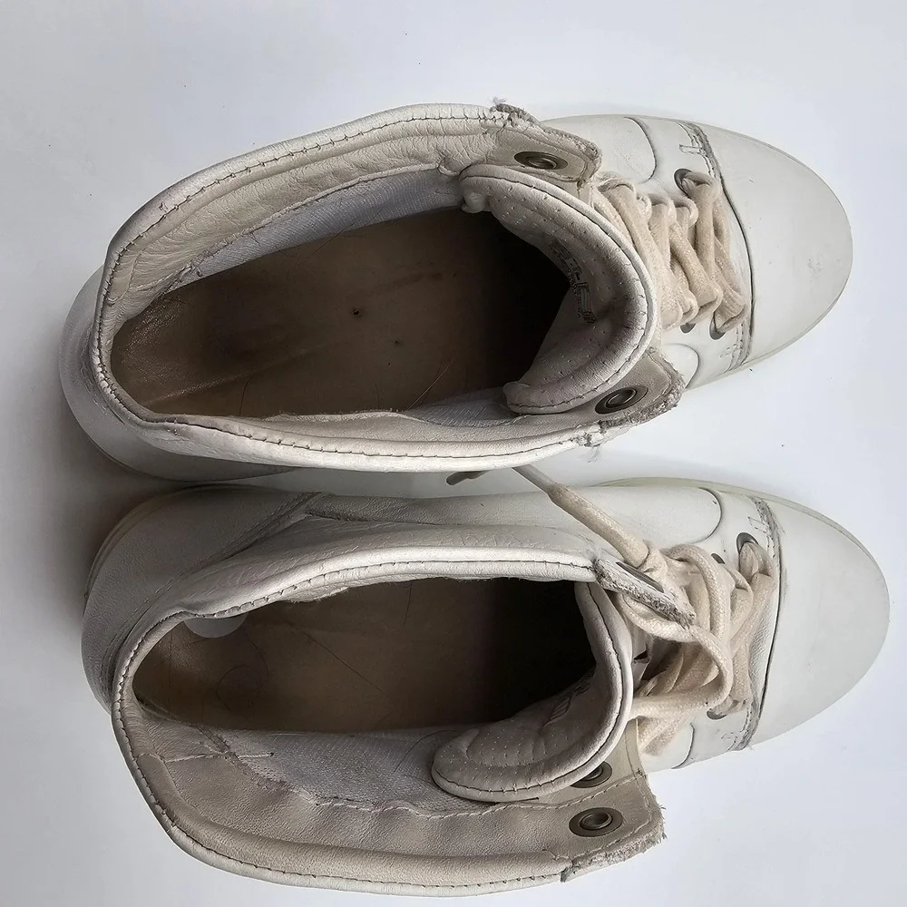 ECCO Soft 7 Shoes Womens Size 8 White‎ Leather High Top Comfort Casual Sneakers